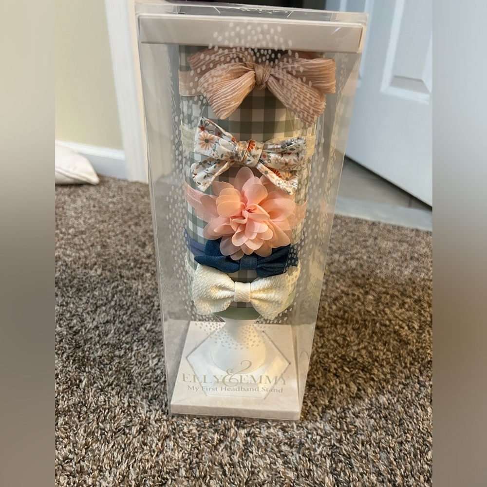 Brand new Elly & Emmy My First Headband Stand for Girls, Includes 5 Headbands